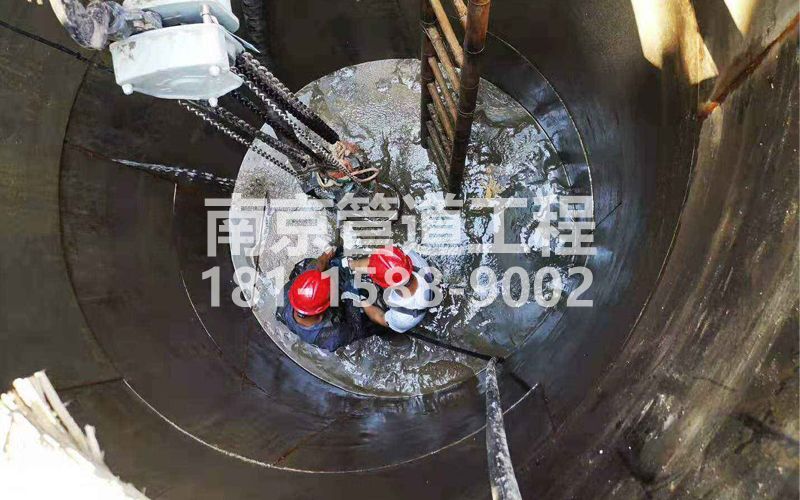 242白鹭污水池清理