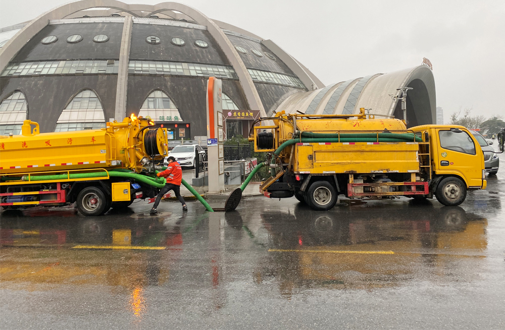 271白鹭商场管道清淤